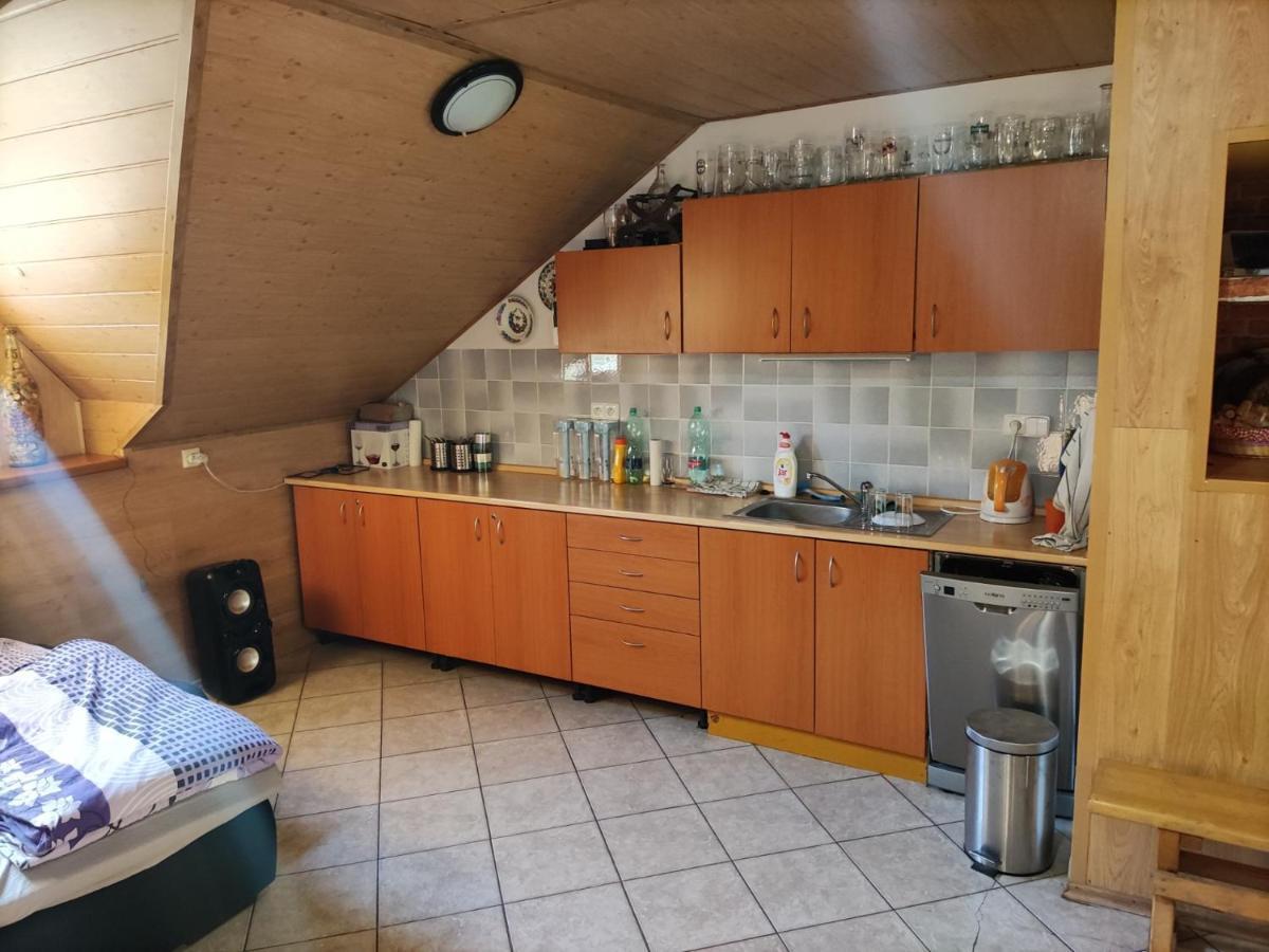 Vinny Sklep U Brodu Vacenovice Exterior foto